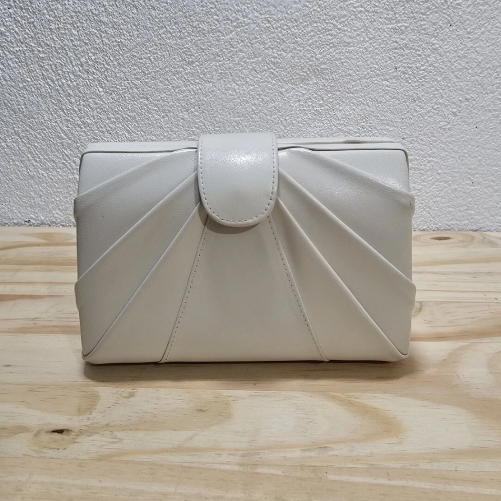 Vintage Lisette New York Women's Leather White Clutch Shoulder Strap Bag
